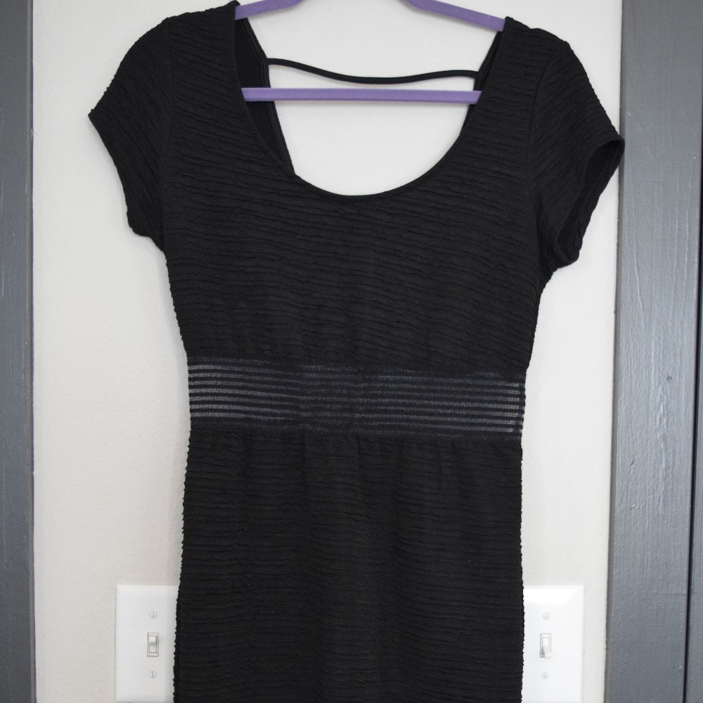 Black MiniDress V-Cut  Back